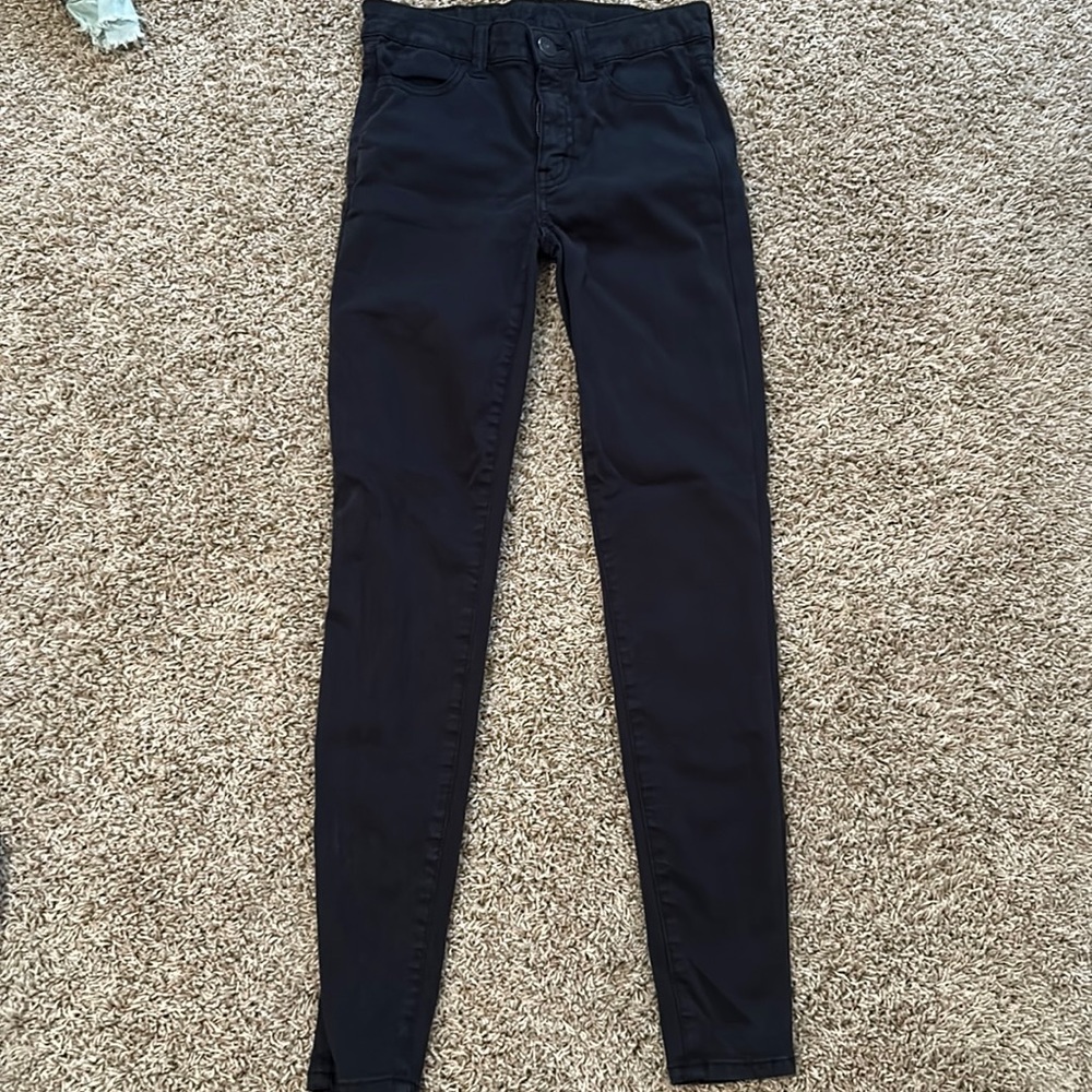 Woman’s American eagle black pants size 0 regular.
